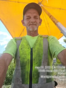 man wearing the Texas Cool Vest with Reflector Stripe testimonial